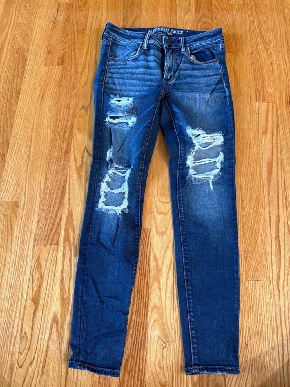 American Eagle Outfitters Dark Blue Distressed Jeggings - Women's